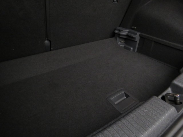 VOLKSWAGEN T-CROSS 1.5 TSI 150pk R-LINE DSG-aut. / Trekhaak / IQ Light / Camera / FABRIEKS garantie, Garage Groenouwe, Bathmen