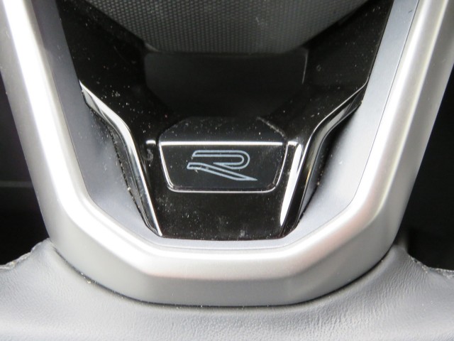 VOLKSWAGEN T-CROSS 1.5 TSI 150pk R-LINE DSG-aut. / Trekhaak / IQ Light / Camera / FABRIEKS garantie, Garage Groenouwe, Bathmen