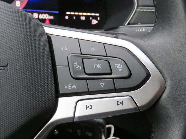 VOLKSWAGEN T-CROSS 1.5 TSI 150pk R-LINE DSG-aut. / Trekhaak / IQ Light / Camera / FABRIEKS garantie, Garage Groenouwe, Bathmen