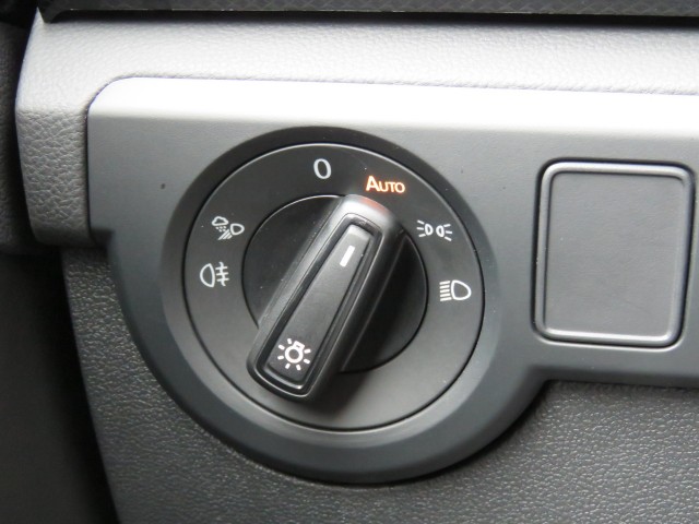 VOLKSWAGEN T-CROSS 1.5 TSI 150pk R-LINE DSG-aut. / Trekhaak / IQ Light / Camera / FABRIEKS garantie, Garage Groenouwe, Bathmen