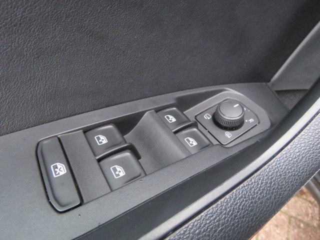 SKODA KODIAQ 1.5 TSI 150pk DSG-aut. BUSINESS ED. / Trekhaak / Canton / Elec.klep / BOVAG garantie , Garage Groenouwe, Bathmen