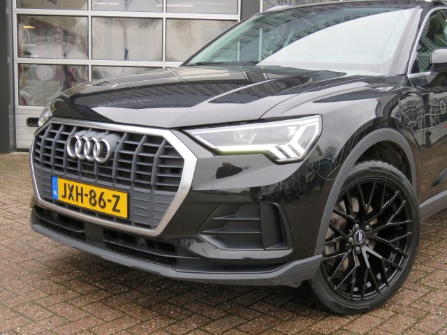 AUDI Q3 45 TFSIe 245pk EDITION / 20 Inch / Camera / Matrix Led / Elec.achterklep BOVAG garantie, Garage Groenouwe, Bathmen