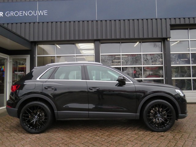 AUDI Q3 45 TFSIe 245pk EDITION / 20 Inch / Camera / Matrix Led / Elec.achterklep BOVAG garantie, Garage Groenouwe, Bathmen