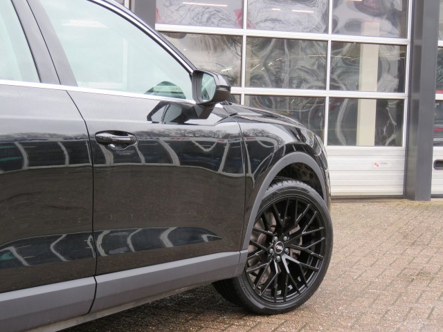 AUDI Q3 45 TFSIe 245pk EDITION / 20 Inch / Camera / Matrix Led / Elec.achterklep BOVAG garantie, Garage Groenouwe, Bathmen