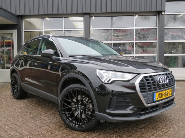 AUDI Q3 45 TFSIe 245pk EDITION / 20 Inch / Camera / Matrix Led / Elec.achterklep BOVAG garantie, Garage Groenouwe, Bathmen