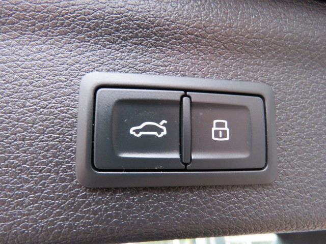 AUDI Q3 45 TFSIe 245pk EDITION / 20 Inch / Camera / Matrix Led / Elec.achterklep BOVAG garantie, Garage Groenouwe, Bathmen