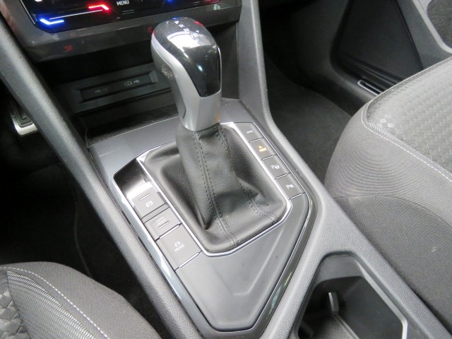 VOLKSWAGEN TIGUAN 1.4 TSI 245pk eHybrid / Trekhaak wegklap. / Head up / Camera Etc / BOVAG garantie, Garage Groenouwe, Bathmen