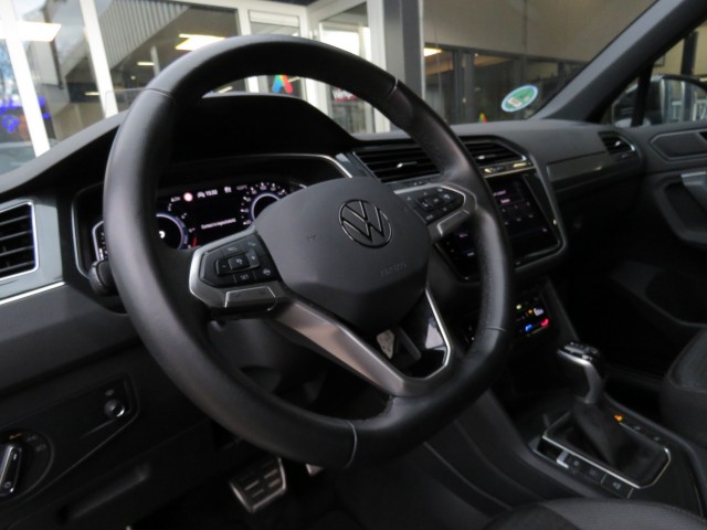 VOLKSWAGEN TIGUAN 1.4 TSI 245pk eHybrid / Trekhaak wegklap. / Head up / Camera Etc / BOVAG garantie, Garage Groenouwe, Bathmen