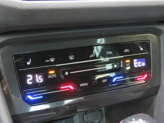 VOLKSWAGEN TIGUAN 1.4 TSI 245pk eHybrid / Trekhaak wegklap. / Head up / Camera Etc / BOVAG garantie, Garage Groenouwe, Bathmen