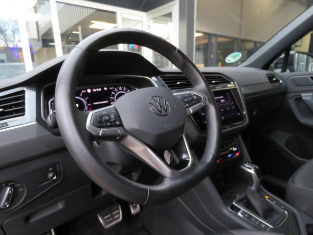 VOLKSWAGEN TIGUAN 1.4 TSI 245pk eHybrid / Trekhaak wegklap. / Head up / Camera Etc / BOVAG garantie, Garage Groenouwe, Bathmen