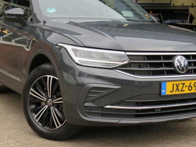 VOLKSWAGEN TIGUAN 1.4 TSI 245pk eHybrid / Trekhaak wegklap. / Head up / Camera Etc / BOVAG garantie, Garage Groenouwe, Bathmen