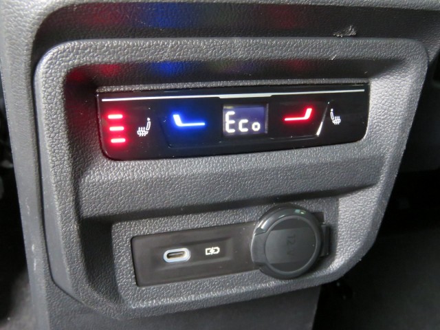 VOLKSWAGEN TIGUAN 1.4 TSI 245pk eHybrid / Trekhaak wegklap. / Head up / Camera Etc / BOVAG garantie, Garage Groenouwe, Bathmen