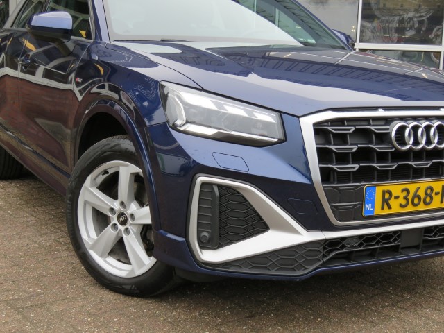 AUDI Q2 35 TFSI 150pk S EDITION S-Tronic / Led / Trekhaak / Navi / BOVAG garantie, Garage Groenouwe, Bathmen