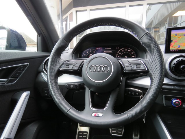 AUDI Q2 35 TFSI 150pk S EDITION S-Tronic / Led / Trekhaak / Navi / BOVAG garantie, Garage Groenouwe, Bathmen