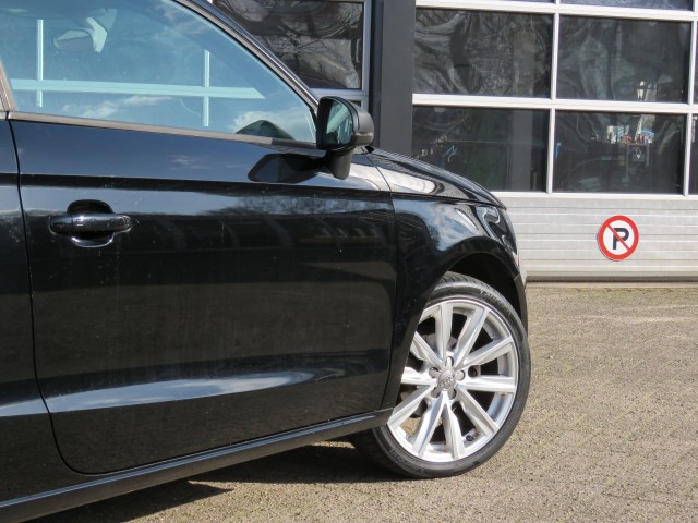 AUDI A1 1.2 TFSI AMB. PL. B., Garage Groenouwe, Bathmen