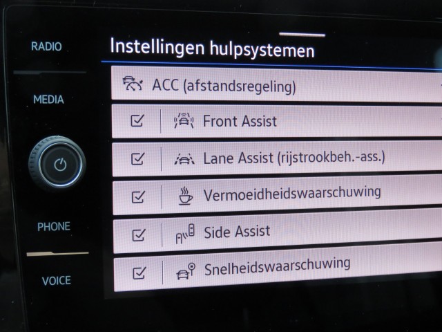 VOLKSWAGEN T-CROSS 1.0 TSI DSG-aut.GOAL EDITION / Trekhaak / Stoelverw. / BOVAG garantie, Garage Groenouwe, Bathmen