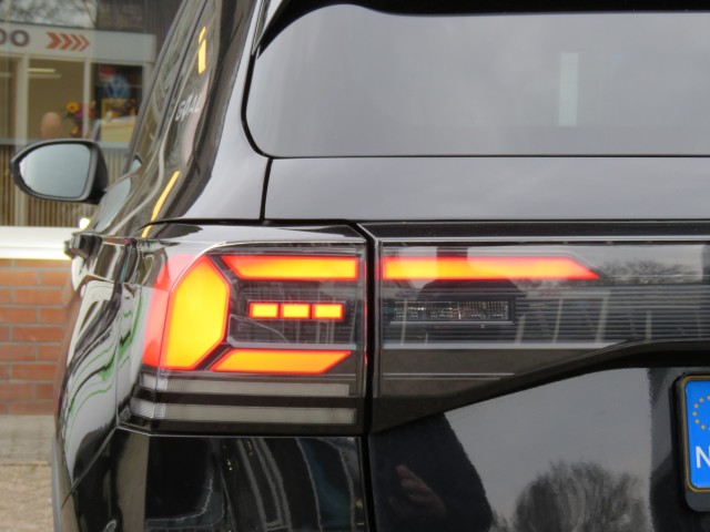 VOLKSWAGEN T-CROSS 1.0 TSI DSG-aut.GOAL EDITION / Trekhaak / Stoelverw. / BOVAG garantie, Garage Groenouwe, Bathmen