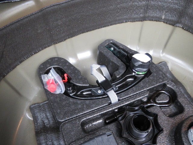 VOLKSWAGEN T-CROSS 1.0 TSI DSG-aut.GOAL EDITION / Trekhaak / Stoelverw. / BOVAG garantie, Garage Groenouwe, Bathmen