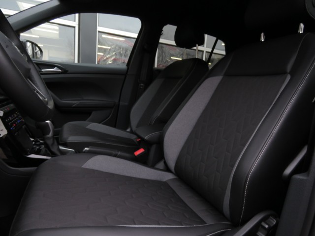 VOLKSWAGEN T-CROSS 1.0 TSI DSG-aut.GOAL EDITION / Trekhaak / Stoelverw. / BOVAG garantie, Garage Groenouwe, Bathmen