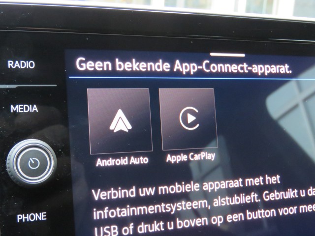 VOLKSWAGEN T-CROSS 1.0 TSI DSG-aut.GOAL EDITION / Trekhaak / Stoelverw. / BOVAG garantie, Garage Groenouwe, Bathmen