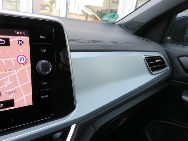 VOLKSWAGEN T-ROC 1.5 TSI 150pk DSG-aut. GOALEDITION / Trekhaak / Camera / IQ Light / Stoelverw. / FABRIEKS garantie, Garage Groe