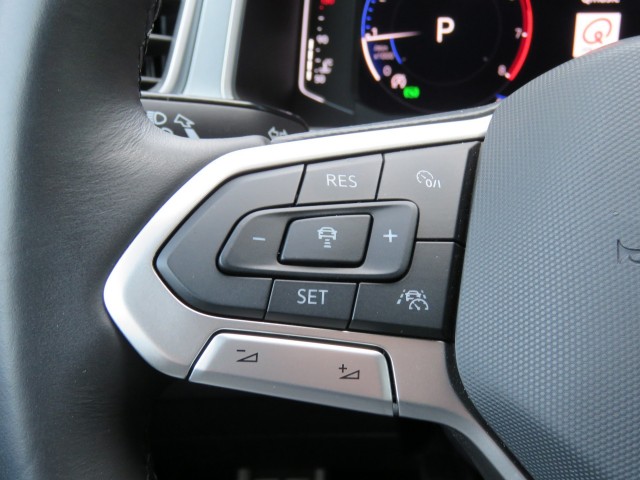 VOLKSWAGEN T-ROC 1.5 TSI 150pk DSG-aut. GOALEDITION / Trekhaak / Camera / IQ Light / Stoelverw. / FABRIEKS garantie, Garage Groe