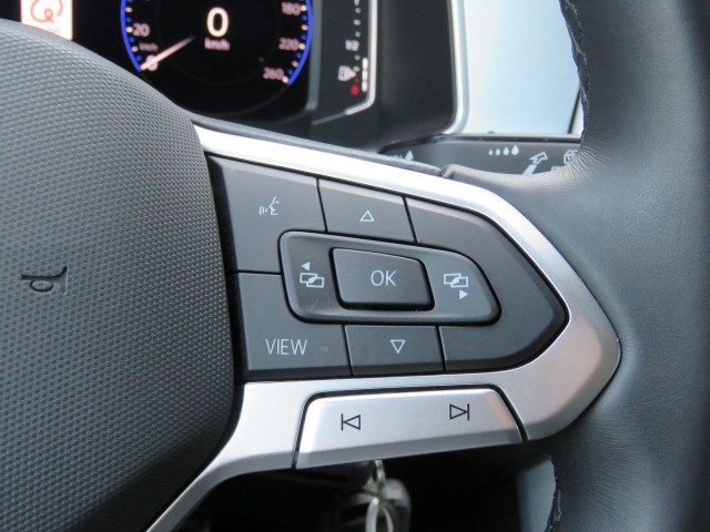 VOLKSWAGEN T-ROC 1.5 TSI 150pk DSG-aut. GOALEDITION / Trekhaak / Camera / IQ Light / Stoelverw. / FABRIEKS garantie, Garage Groe