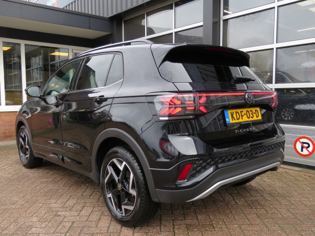 VOLKSWAGEN T-CROSS 1.5 TSI 150pk R-LINE DSG-aut. / Trekhaak / IQ Light / Camera / FABRIEKS garantie, Garage Groenouwe, Bathmen