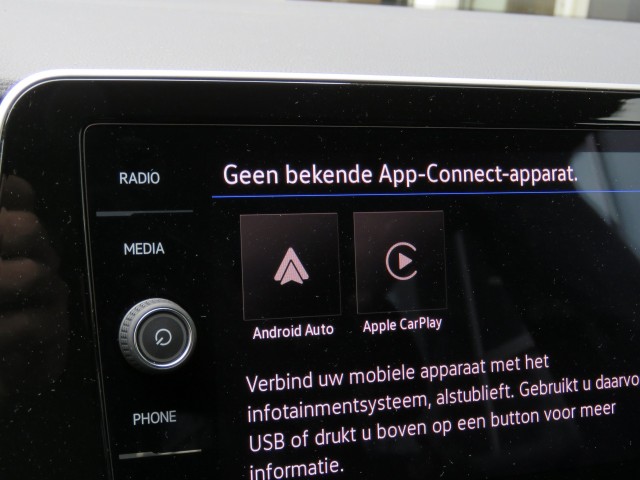 VOLKSWAGEN T-CROSS 1.5 TSI 150pk R-LINE DSG-aut. / Trekhaak / IQ Light / Camera / FABRIEKS garantie, Garage Groenouwe, Bathmen