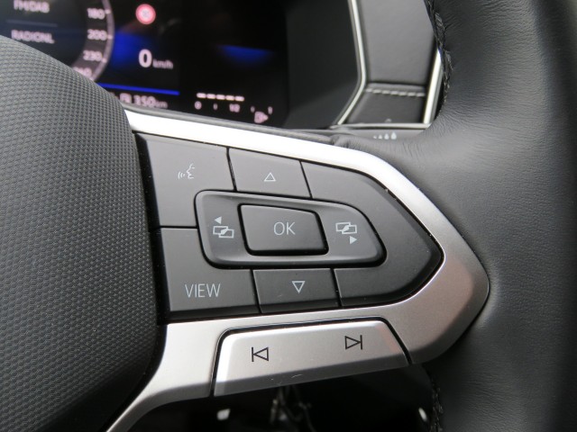 VOLKSWAGEN T-CROSS 1.5 TSI 150pk R-LINE DSG-aut. / Trekhaak / IQ Light / Camera / FABRIEKS garantie, Garage Groenouwe, Bathmen