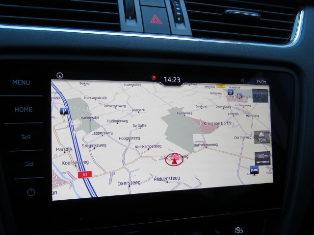 SKODA OCTAVIA 1.0 TSI 115pk DSG-aut. Style / Led / 18 Inch / Navi / Stoelverw. / BOVAG garantie, Garage Groenouwe, Bathmen