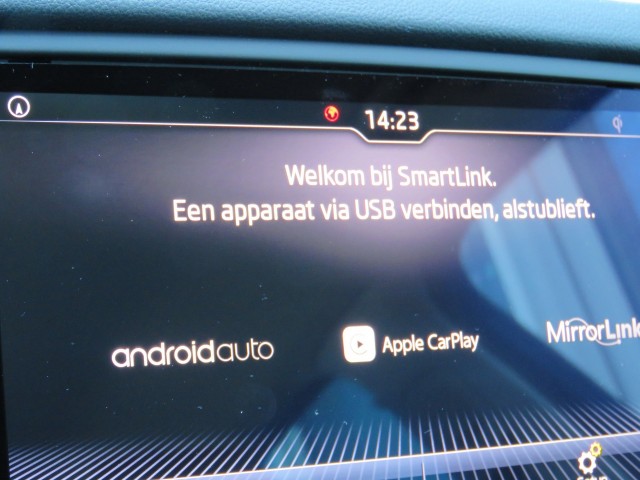 SKODA OCTAVIA 1.0 TSI 115pk DSG-aut. Style / Led / 18 Inch / Navi / Stoelverw. / BOVAG garantie, Garage Groenouwe, Bathmen