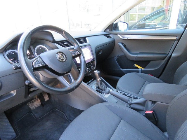 SKODA OCTAVIA 1.0 TSI 115pk DSG-aut. Style / Led / 18 Inch / Navi / Stoelverw. / BOVAG garantie, Garage Groenouwe, Bathmen