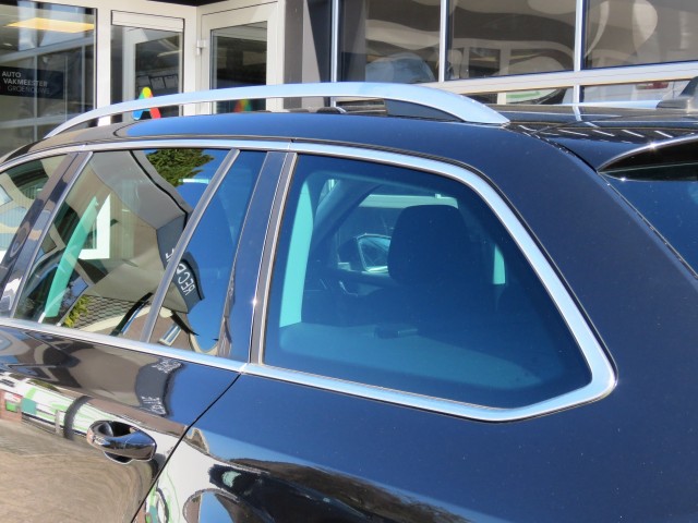 SKODA OCTAVIA 1.0 TSI 115pk DSG-aut. Style / Led / 18 Inch / Navi / Stoelverw. / BOVAG garantie, Garage Groenouwe, Bathmen