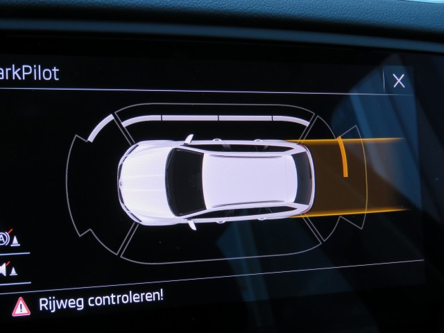 SKODA OCTAVIA 1.0 TSI 115pk DSG-aut. Style / Led / 18 Inch / Navi / Stoelverw. / BOVAG garantie, Garage Groenouwe, Bathmen