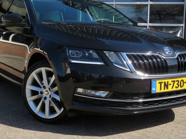 SKODA OCTAVIA 1.0 TSI 115pk DSG-aut. Style / Led / 18 Inch / Navi / Stoelverw. / BOVAG garantie, Garage Groenouwe, Bathmen
