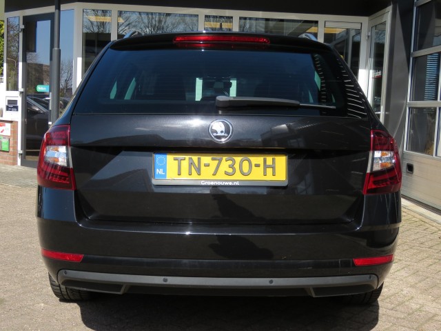 SKODA OCTAVIA 1.0 TSI 115pk DSG-aut. Style / Led / 18 Inch / Navi / Stoelverw. / BOVAG garantie, Garage Groenouwe, Bathmen