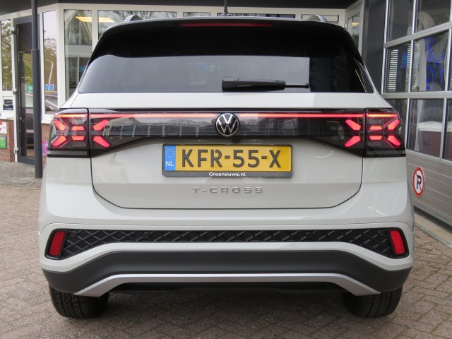 VOLKSWAGEN T-CROSS 1.5 TSI 150pk R-LINE DSG-aut. / Trekhaak / IQ Light / Camera / FABRIEKS garantie, Garage Groenouwe, Bathmen