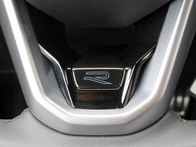 VOLKSWAGEN T-CROSS 1.5 TSI 150pk R-LINE DSG-aut. / Trekhaak / IQ Light / Camera / FABRIEKS garantie, Garage Groenouwe, Bathmen