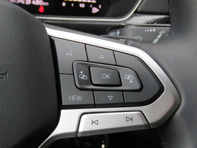 VOLKSWAGEN T-CROSS 1.5 TSI 150pk R-LINE DSG-aut. / Trekhaak / IQ Light / Camera / FABRIEKS garantie, Garage Groenouwe, Bathmen