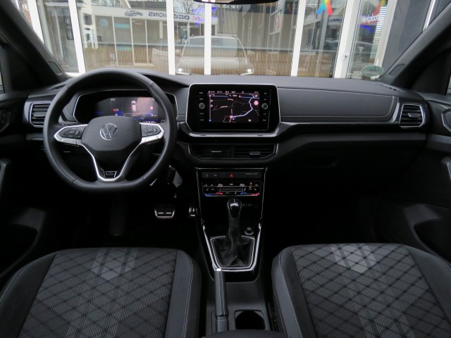VOLKSWAGEN T-CROSS 1.5 TSI 150pk R-LINE DSG-aut. / Trekhaak / IQ Light / Camera / FABRIEKS garantie, Garage Groenouwe, Bathmen