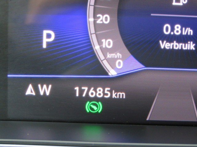 VOLKSWAGEN T-CROSS 1.5 TSI 150pk R-LINE DSG-aut. / Trekhaak / IQ Light / Camera / FABRIEKS garantie, Garage Groenouwe, Bathmen