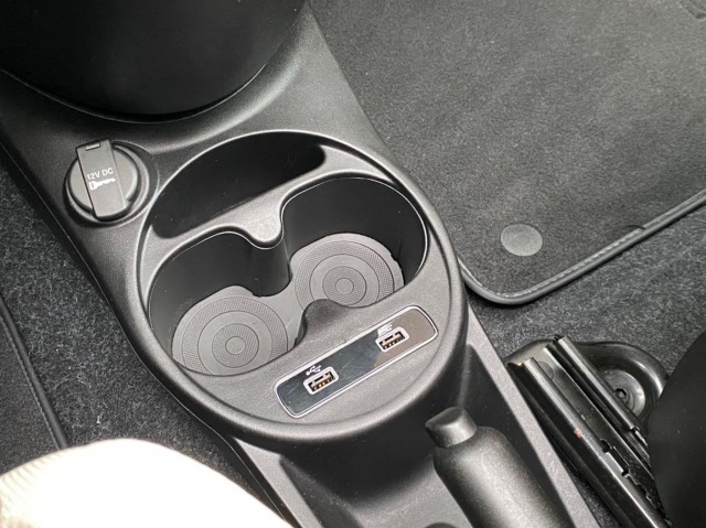 FIAT 500 1.0 HYBRID DOLCEVITA SCHUIF/KANTELDAK CARPLAY CRUISE DAB LMV, Autobedrijf de Snipperling Deventer, Deventer