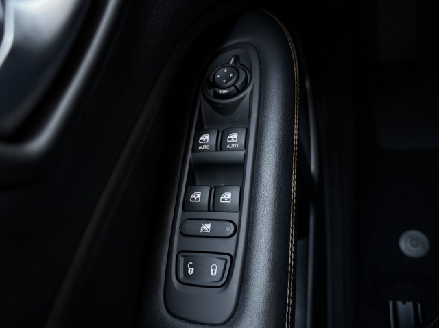 JEEP COMPASS 1.3T Limited AUTOMAAT NAVI CLIMA LEDER CAMERA PDC, Autobedrijf de Snipperling Deventer, Deventer