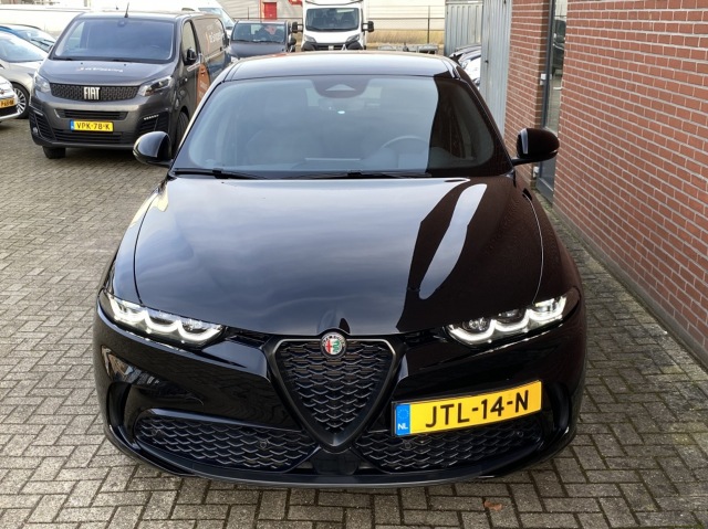 ALFA ROMEO TONALE 1.3T PHEV Veloce NAVI ADAPT-CRUISE STOELVW+VENTI CAMERA, Autobedrijf de Snipperling Deventer, Deventer