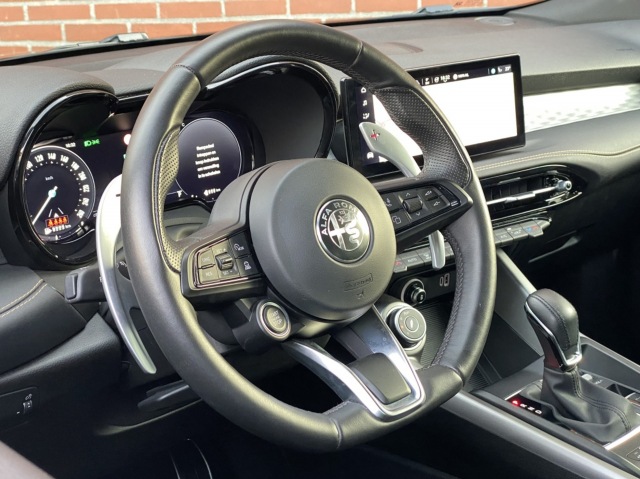 ALFA ROMEO TONALE 1.3T PHEV Veloce NAVI ADAPT-CRUISE STOELVW+VENTI CAMERA, Autobedrijf de Snipperling Deventer, Deventer