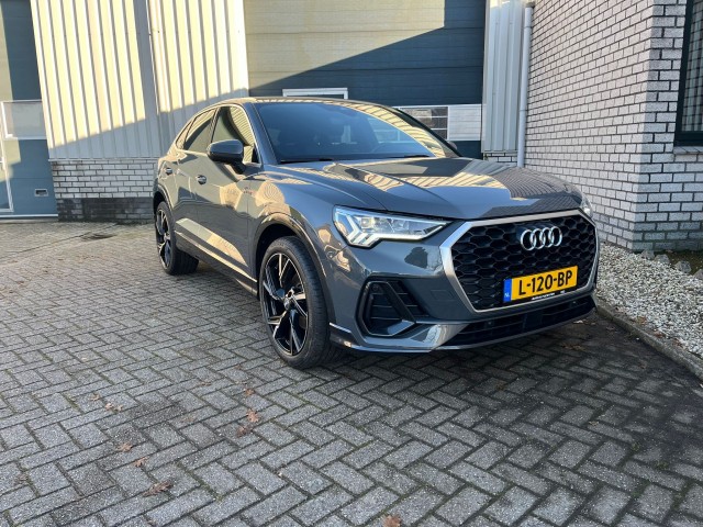 AUDI Q3 SPORTBACK 35 TFSI 150pk-S Line-Navi-Carplay, VAG Autocenter B.V., Uden