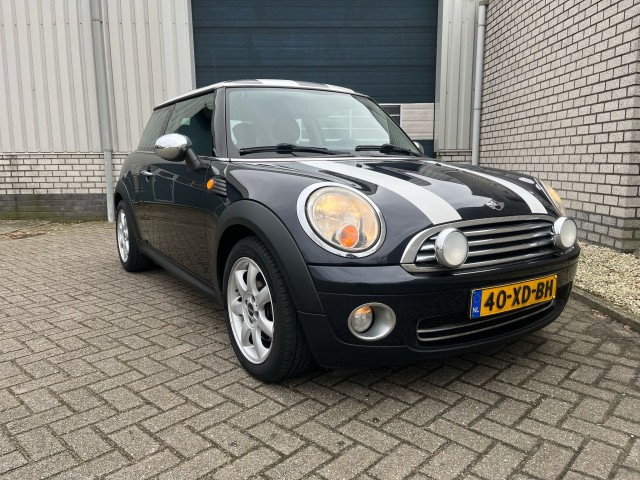 MINI COOPER 1.6-Cruise control-Airco-Dealer onderhouden, VAG Autocenter B.V., Uden