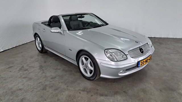 MERCEDES-BENZ 200 , Autobedrijf Snel, Nederhorst den Berg