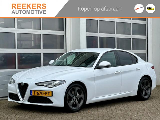 ALFA ROMEO GIULIA Verwacht 2.0 Turbo 200PK SUPER AUT. Leer Camera Apple Carplay, Reekers Automotive, Hengelo